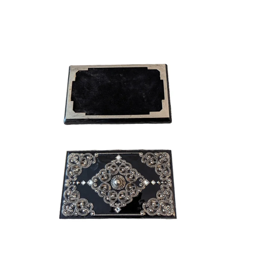 Unbranded vintage ornate